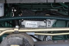 江淮 格尔发K3重卡 220马力 6X2 9.5米厢式载货车(HFC5201XXYP2K2C54F)