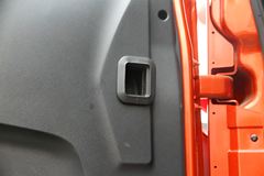 东风 多利卡D9中卡 160马力 4X2 6.8米厢式载货车(DFA5161XXYL10D7AC) 东风 多利卡D9中卡 160马力 4X2 6.8米厢式载货车(DFA5161XXYL10D7AC)