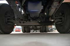 北奔 V3M重卡 轻量化版 375马力 6X4牵引车(ND42507B32J7)