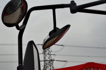 йHOWO ͳ˧ 129 4.2׵ʽῨ(ZZ5047XXYF341BD1Y45)ͼƬ