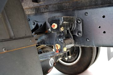 йHOWO ͳ˧ 129 4.2׵ʽῨ(ZZ5047XXYF341BD1Y45)ͼƬ