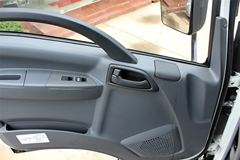 庆铃 VC46重卡 350马力 4X2牵引车(QL4180UJCR)