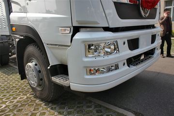 �й����� ˹̫��D7B�ؿ� 340���� 6X4 LNGǣ����ͼƬ