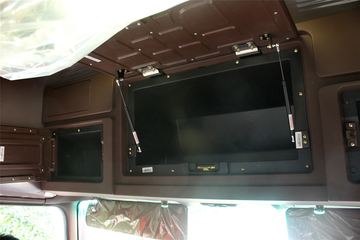 �й����� ˹̫��D7B�ؿ� 340���� 6X4 LNGǣ����ͼƬ