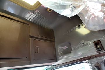 �й����� ˹̫��D7B�ؿ� 340���� 6X4 LNGǣ����ͼƬ