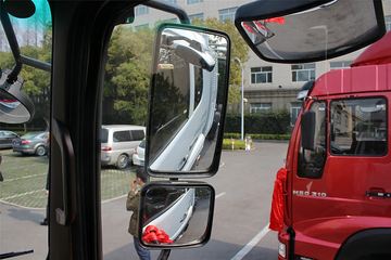 �й����� ˹̫��D7B�ؿ� 340���� 6X4 LNGǣ����ͼƬ