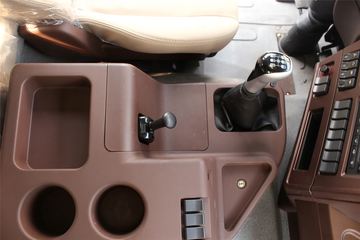 �й����� ˹̫��D7B�ؿ� 340���� 6X4 LNGǣ����ͼƬ