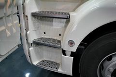 曼(MAN) TGX系列重卡 480马力 6X2R牵引车(型号:28.480)