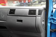 江铃 新顺达 109马力 3.7米单排厢式轻卡(JX5044XXYXC2)