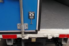 江铃 新顺达 109马力 3.7米单排厢式轻卡(JX5044XXYXC2)