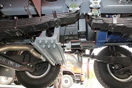 格尔发K3&nbsp;平板运输车底盘图片