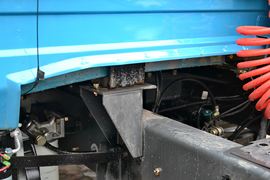 神力L4&nbsp;牵引车外观                                                图片