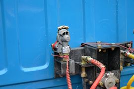 神力L4&nbsp;牵引车外观                                                图片