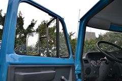 一汽柳特 神力中卡 经济型 180马力 4X2牵引车(CA4140K2E4R7A95) 一汽柳特 神力中卡 经济型 180马力 4X2牵引车(CA4140K2E4R7A95)