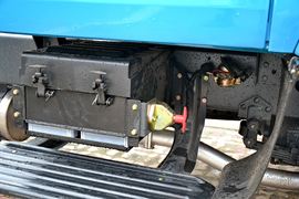 神力L4&nbsp;牵引车底盘                                                图片