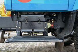 神力L4&nbsp;牵引车底盘                                                图片