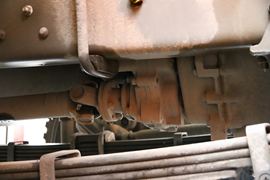 重汽HOWO轻卡底盘&nbsp;粉粒物料运输车底盘图片