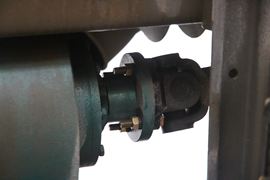 重汽HOWO轻卡底盘&nbsp;粉粒物料运输车上装图片