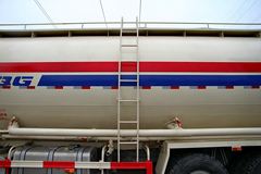 中国重汽 HOKA H7 380马力 8X4 粉粒物料车(华威驰乐牌)(SGZ5311GFLZZ4K)