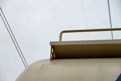 中国重汽 HOKA H7 380马力 8X4 粉粒物料车(华威驰乐牌)(SGZ5311GFLZZ4K)