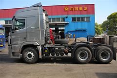 四川现代 创虎XCIENTP520重卡 520马力 6X4 AMT自动挡牵引车(CHM4251KPQ49M)