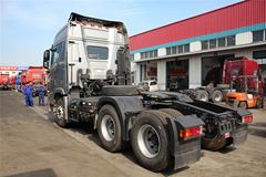 四川现代 创虎XCIENTP520重卡 520马力 6X4 AMT自动挡牵引车(CHM4251KPQ49M)