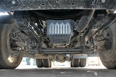 四川现代 创虎XCIENTP520重卡 520马力 6X4 AMT自动挡牵引车(CHM4251KPQ49M)