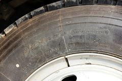 福田 奥铃CTX中卡 170马力 4X2 6.75米排半载货车底盘(BJ1169VKPEK-FA)