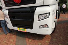 中国重汽 汕德卡SITRAK C7H重卡 400马力 6X4牵引车(ZZ4256V324HD1B)
