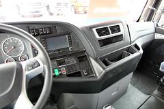 中国重汽 汕德卡SITRAK C7H重卡 400马力 6X4牵引车(ZZ4256V324HD1B)