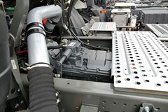 中国重汽 斯太尔M5G重卡 240马力 4X2牵引车(ZZ4181N361GE1)