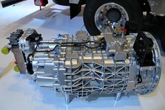 中国重汽HW21712STL 12挡 手动变速箱