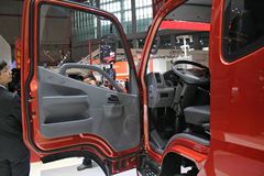 福田 奥铃CTX 143马力 3.735米排半厢式轻卡(国五)(BJ5049XXY-B1)