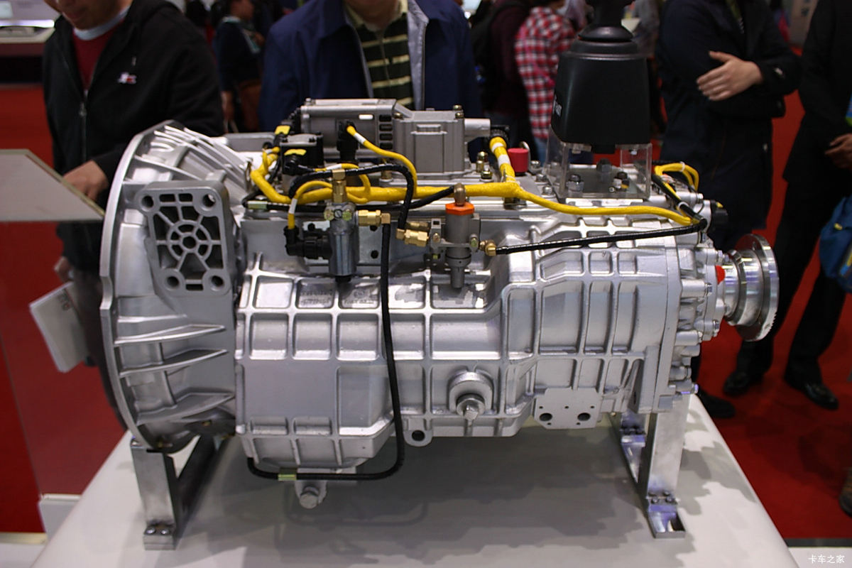 法士特12JZSD180A 12挡 AMT自动挡变速箱