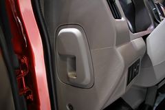 福田 欧马可1系 150马力 4.165米单排厢式轻卡(BJ5049V8BD6-FB)