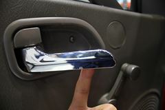 福田 欧马可1系 150马力 4.165米单排厢式轻卡(BJ5049V8BD6-FB)