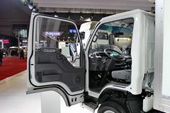 庆铃 五十铃600P 120马力 4X2 冷藏车(QL5040XLCA1HAJ)
