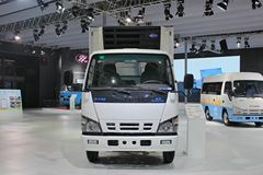庆铃 五十铃600P 120马力 4X2 冷藏车(QL5040XLCA1HAJ)