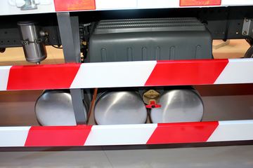 �й����� HOWO T5G�п� 180���� 4X2 6.92����ʽ�ػ���ͼƬ