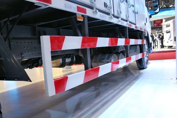 �й����� HOWO T5G�п� 180���� 4X2 6.92����ʽ�ػ���ͼƬ