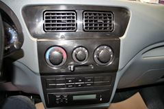 重汽王牌 W1系 1.8L 62马力 柴油 2.3米双排栏板微卡(CDW1030S1M4)