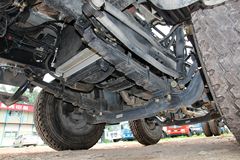 东风特商 中卡 210马力 6X2 9.6米厢式载货车(EQ5253XXYF1)