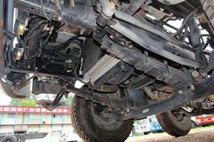 东风特商 中卡 210马力 6X2 9.6米厢式载货车(EQ5253XXYF1)
