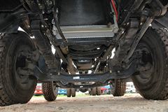 东风特商 中卡 210马力 6X2 9.6米厢式载货车(EQ5253XXYF1)
