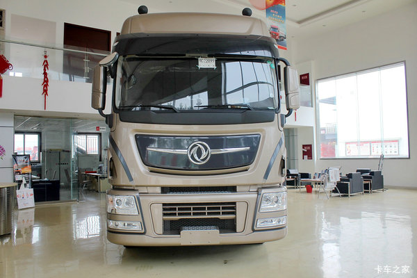 东风商用车 天龙旗舰KX 2018款北方版 520马力 6X4危险品牵引车
