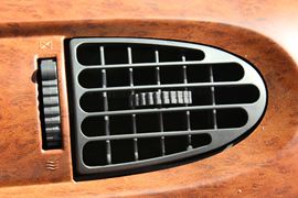 格尔发A3&nbsp;牵引车驾驶室                                               图片