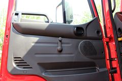 江淮 格尔发K3L中卡 220马力 4X2牵引车(HFC4141P3K1A35F)