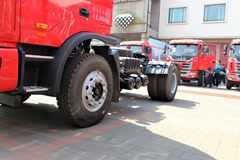 江淮 格尔发K3L中卡 220马力 4X2牵引车(HFC4141P3K1A35F)