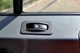 格尔发K3&nbsp;牵引车驾驶室                                               图片