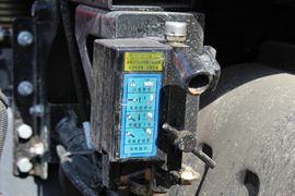 格尔发K3&nbsp;牵引车底盘                                                图片